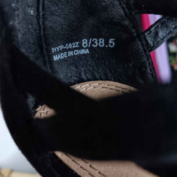 Chinese Laundry Strappy Heel Black - Picture 4 of 10